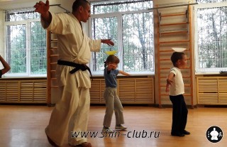 zanyatiya-karate-deti-4-5-let-15